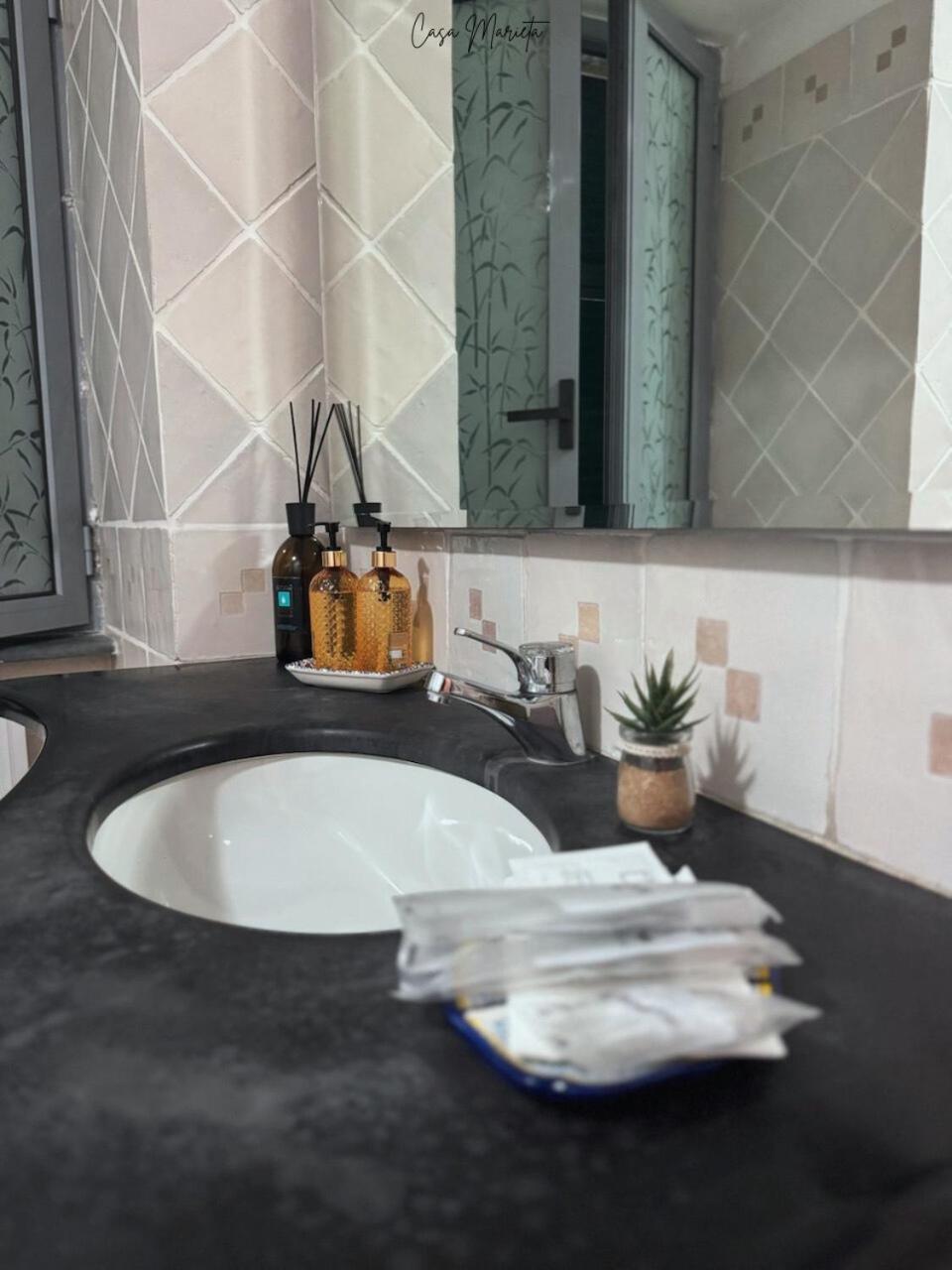 Marieta Rooms Sarzana Zewnętrze zdjęcie